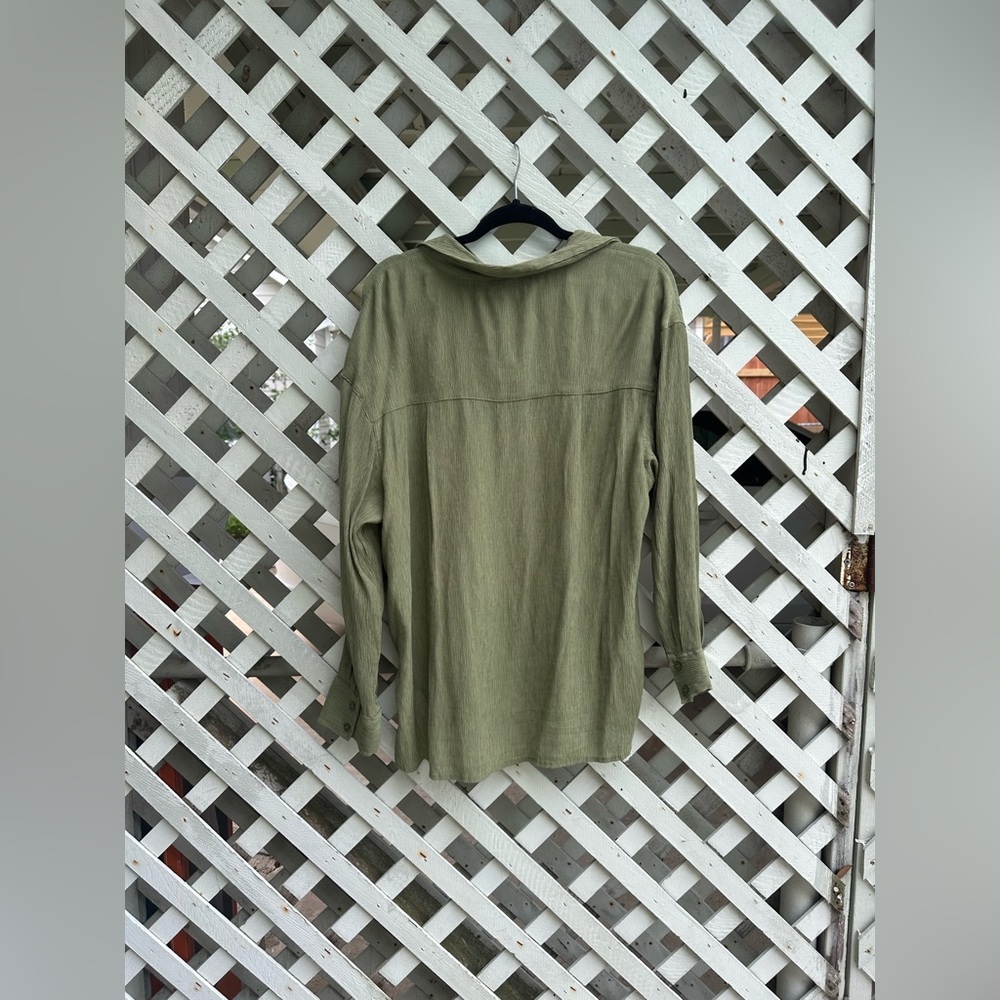 Abercrombie & Fitch Textured Button Down - image 2